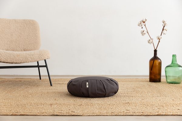 meditation cushion crescent anthracite 2